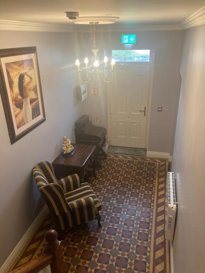 Mcnulty'S Guest House אניסקרון מראה חיצוני תמונה